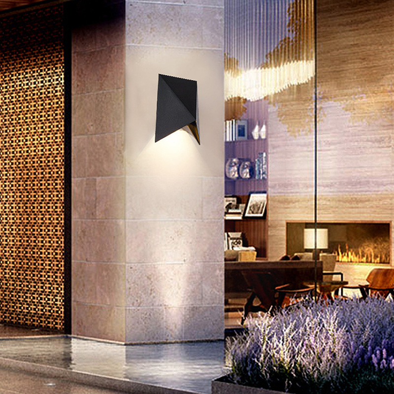Outdoor Waterproof Wall Lamp L - Decor Lighting Cy บทวิจารณ์และราคา